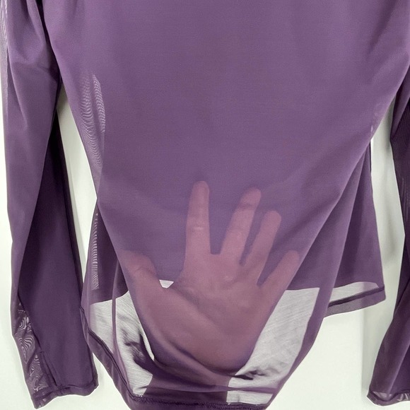 Victoria Sport Purple Active Long Sleeve Mesh Back Top Size S - Picture 3 of 6